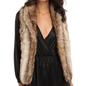 Women’s Faux Fur Vest